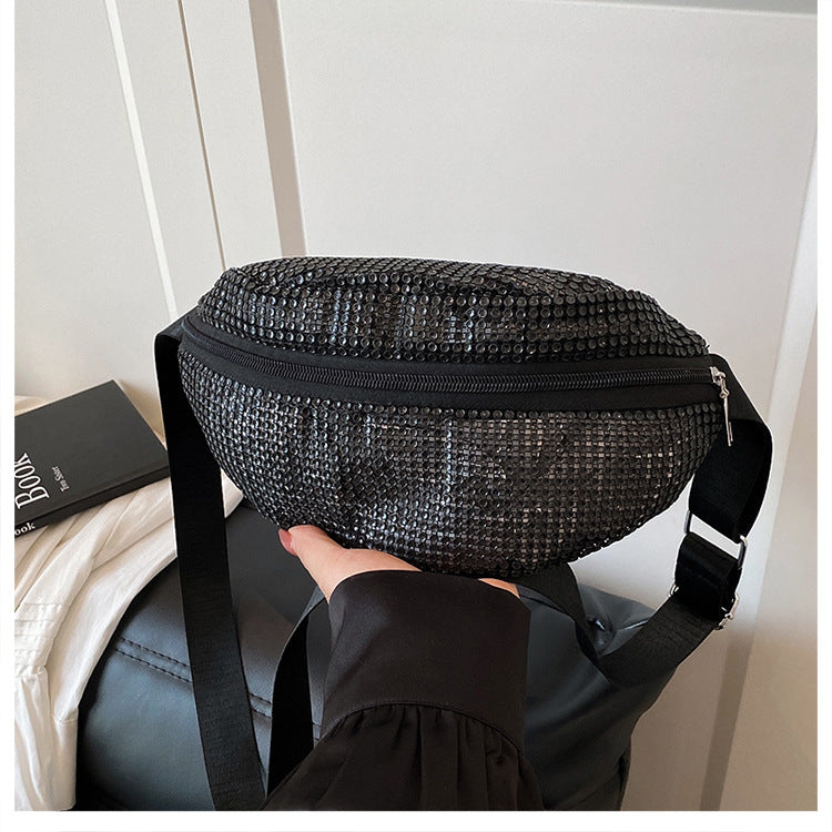 Schimmernde mit Strass verzierte Gürteltasche Brehn