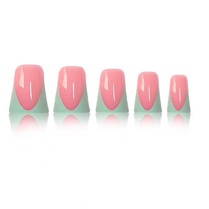 Geometrische Nagelkunst Verlängerungen Brehn