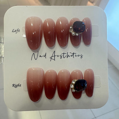 Glamorous Press-On Nail Set Brehn