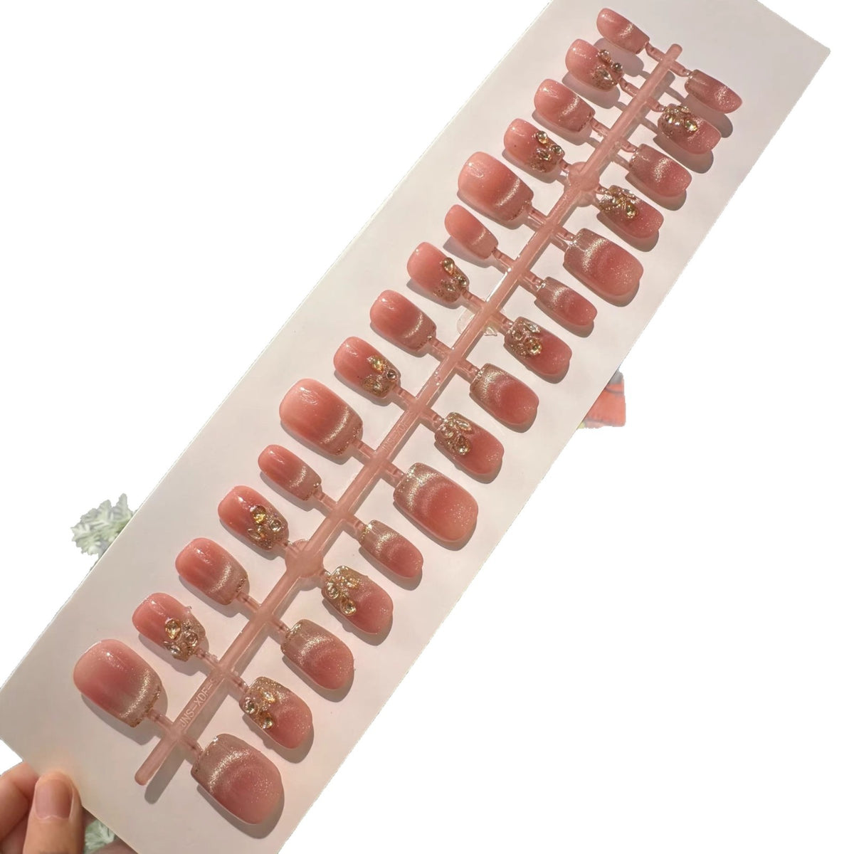 Elegante dekorative Press-On-Nagelkollektion Brehn
