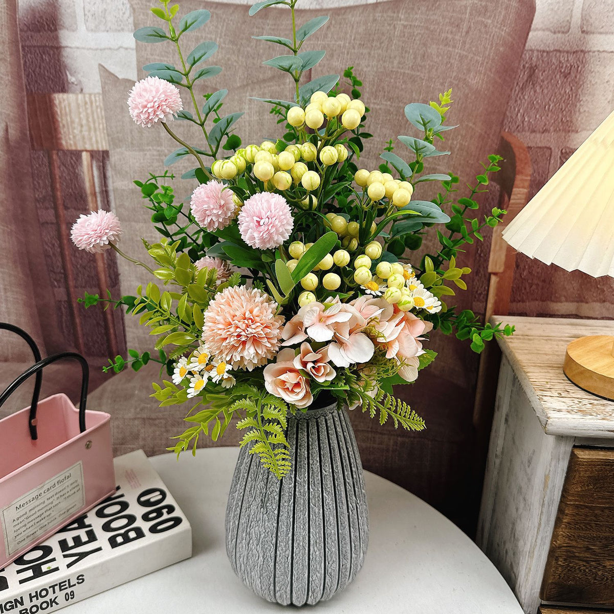 Künstliches Blumenstrauß Arrangement