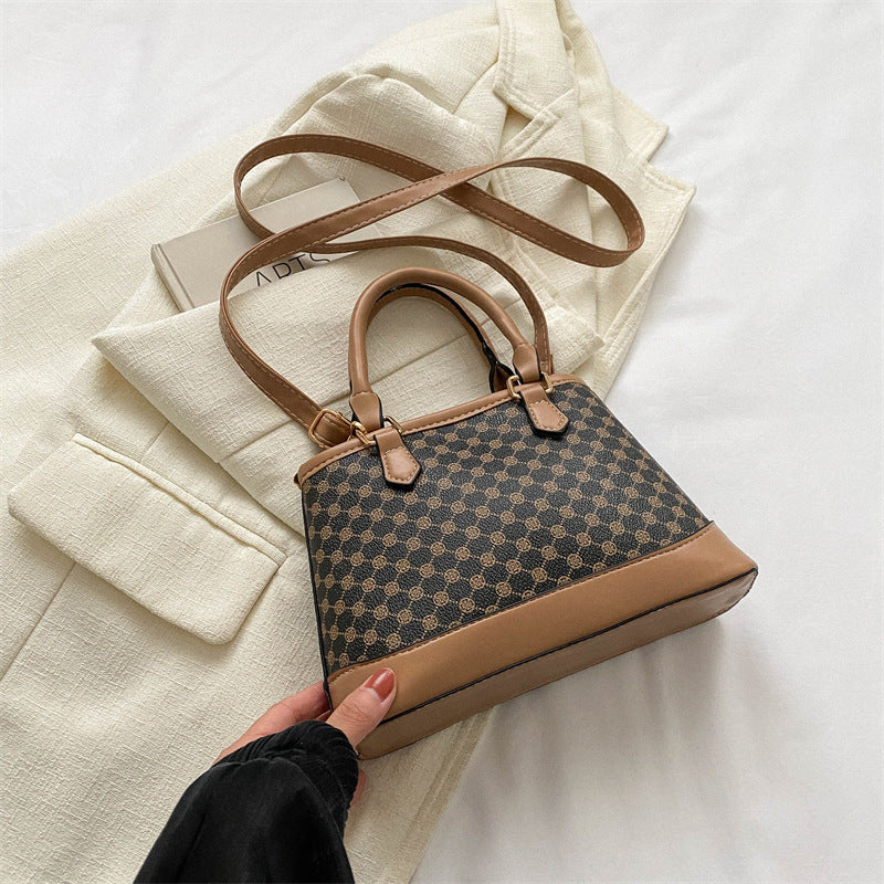 Klassische strukturierte Handtasche