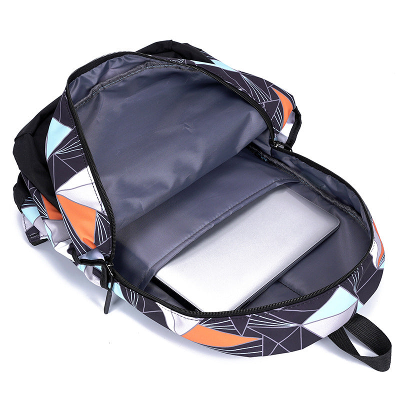 Schulrucksack mit Mehreren Fächern und Passendem Zubehör Brehn