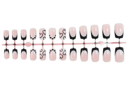 Kunstnagelset mit verspieltem Herzdesign Brehn