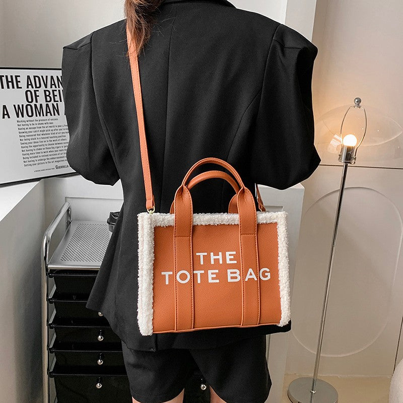 Modische Handtasche Mit Abnehmbarem Tragegurt Brehn