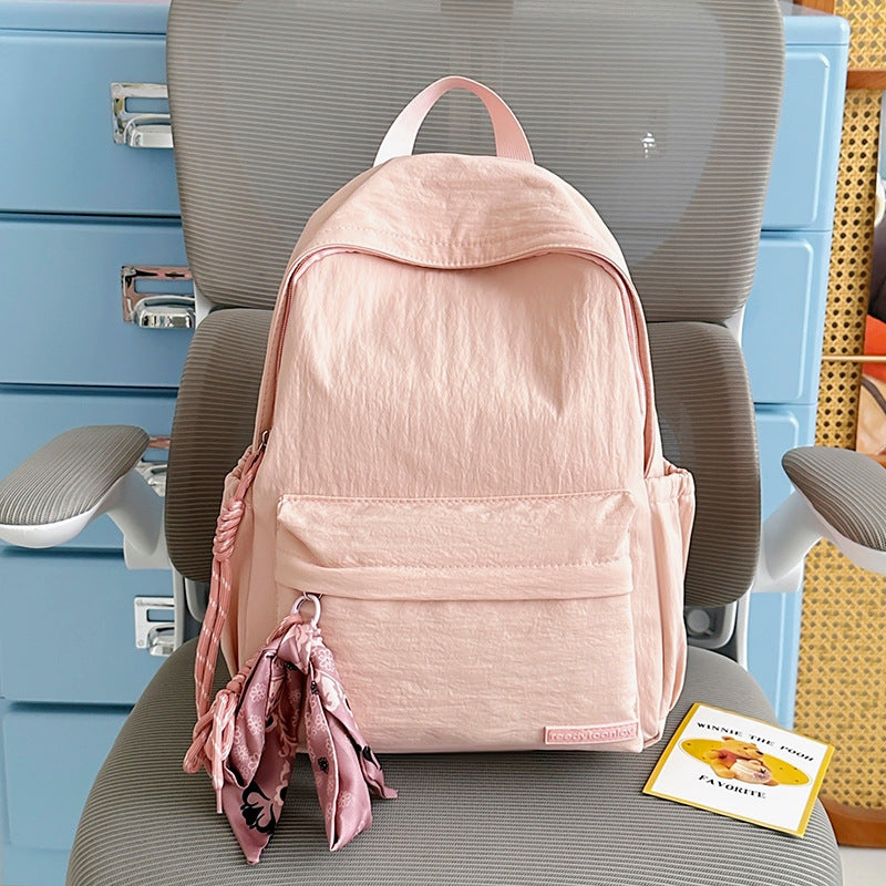 Blumenbestickter Schulrucksack