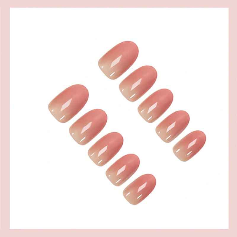 Kunstnagelset mit elegantem French-Style Brehn