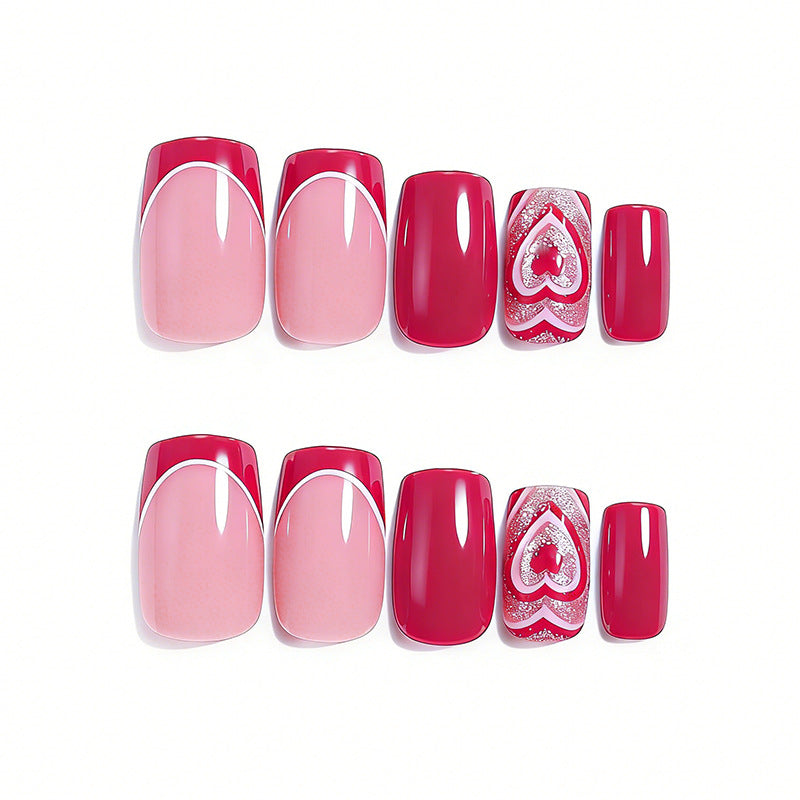 Herz-verzierte Nagelkunst Brehn