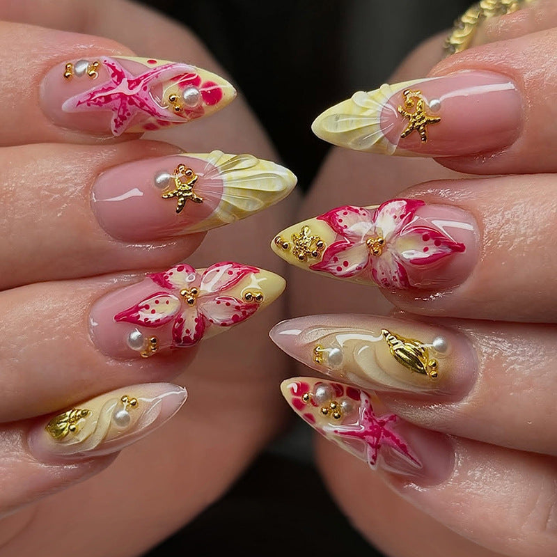 Künstlerisch floral gestaltete Press-On Nägel Brehn
