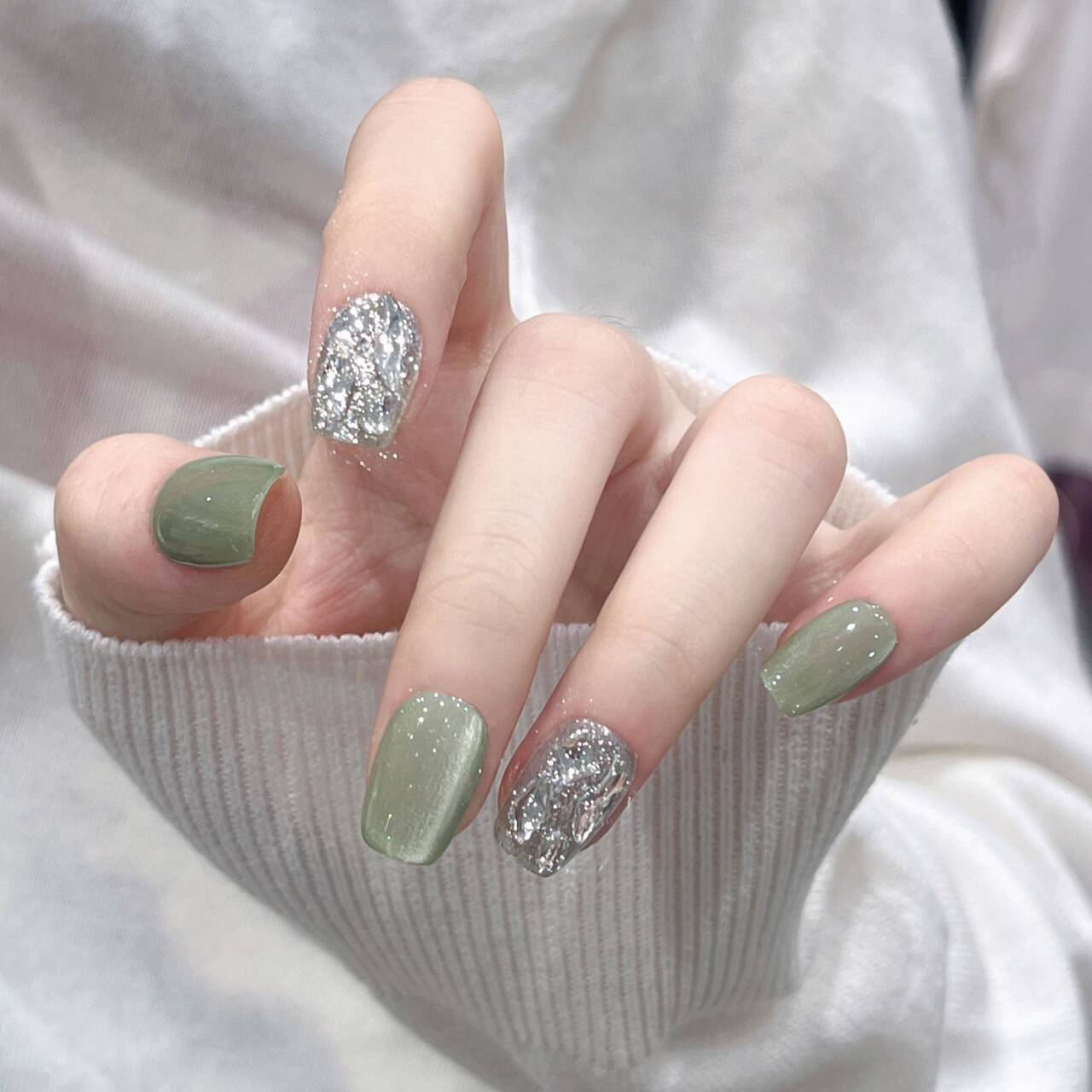 Glitzernde dekorative Press-On-Nagelkunst Brehn