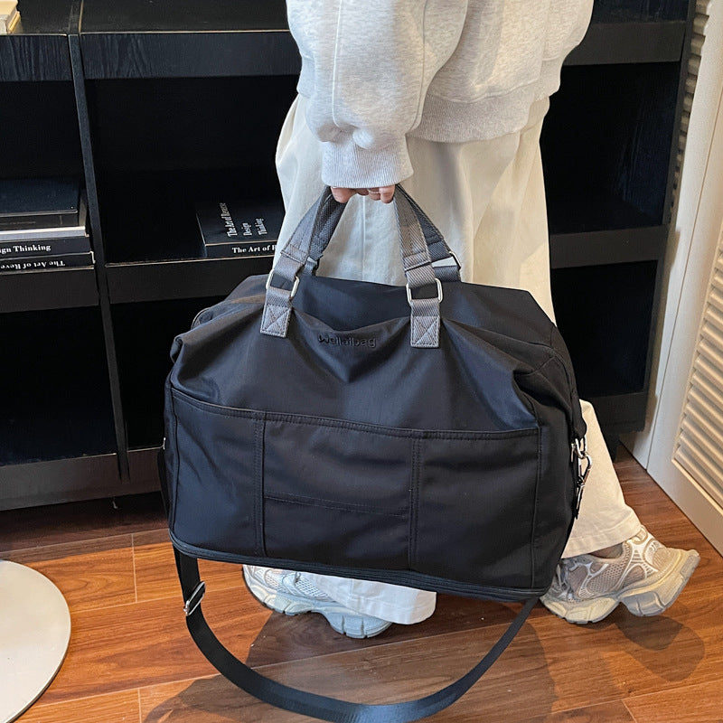 Damen Sportliche Reisetasche mit verstellbarem Schultergurt Brehn