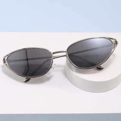 Trendige Cat-Eye Sonnenbrille mit Metallic Rahmen Brehn