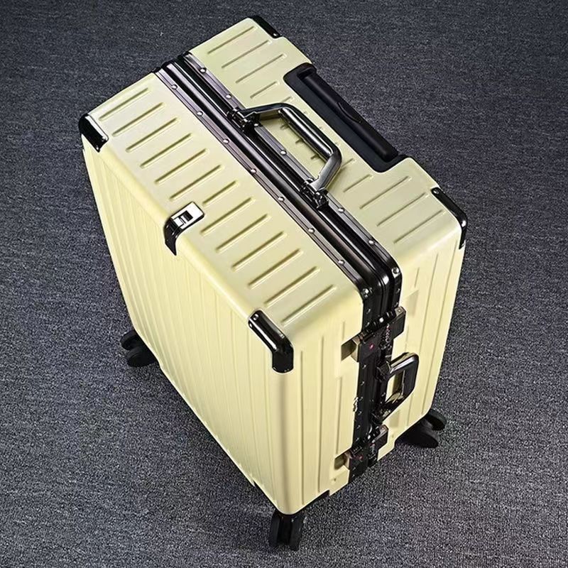 Robuster Expeditionskoffer Brehn