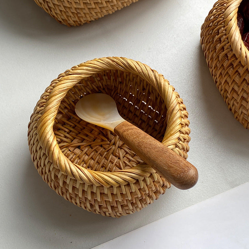 Damen Korb aus geflochtenem Rattan Brehn