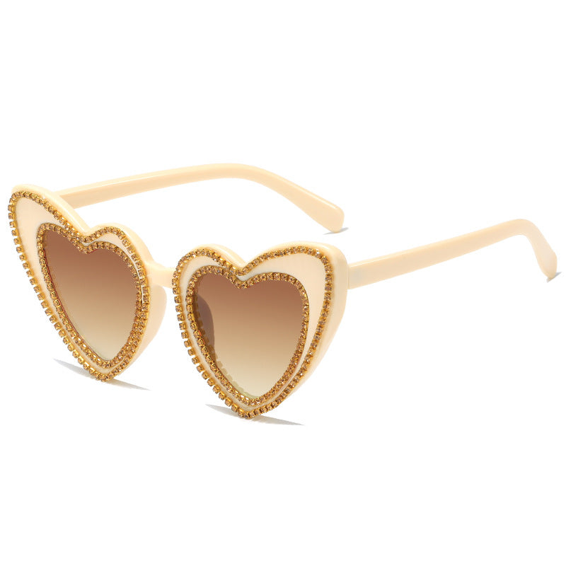 Damen Herzförmige Sonnenbrille mit Glitzerakzenten Brehn