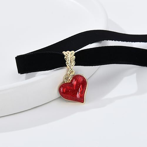 Velvet Heart Charm Choker Brehn