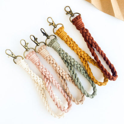 Geflochtene Makramee-Haaraccessoires Brehn