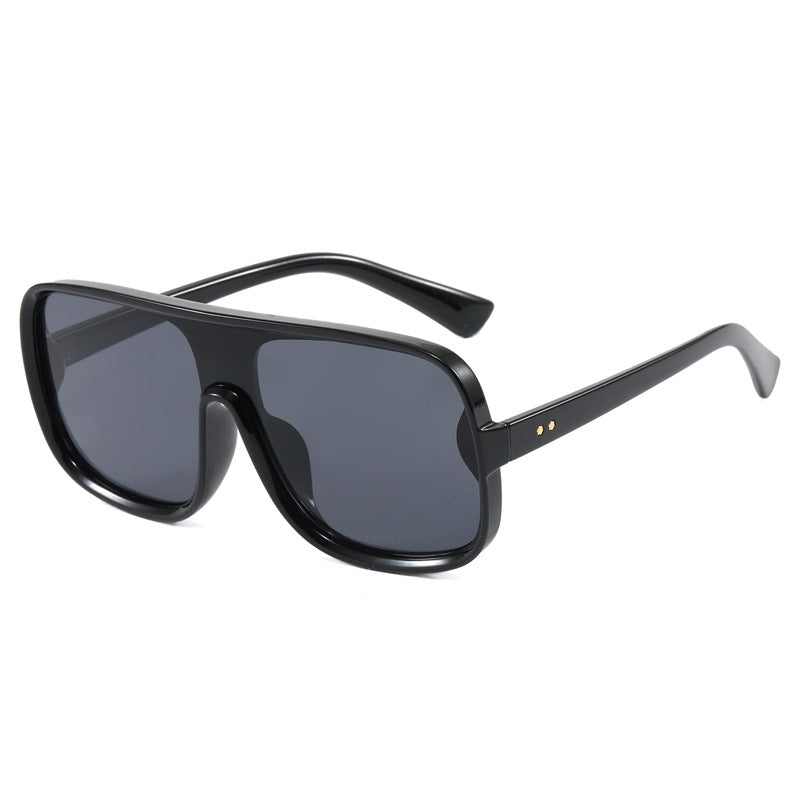 Damen modische Oversized-Sonnenbrille im futuristischen Design Brehn