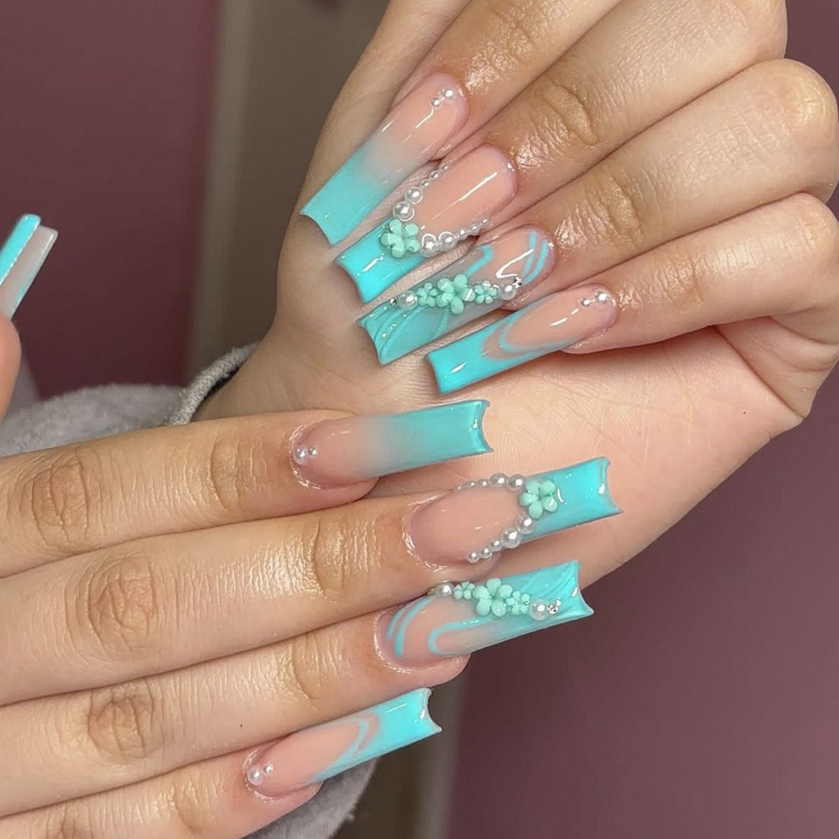 Elegante dekorative Acrylnagelverlängerungen Brehn