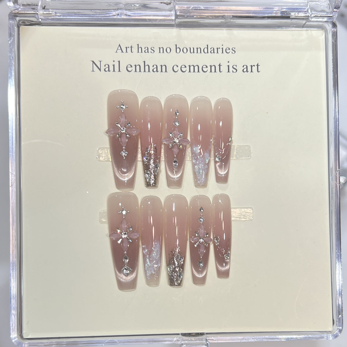 Glamouröse lange Stiletto-Nagelspitzen Brehn