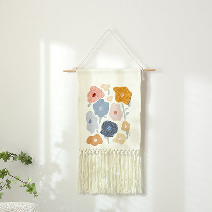 Wandbehang aus gewebter Baumwolle mit Punch-Needle Blumenrelief und Fransen Brehn