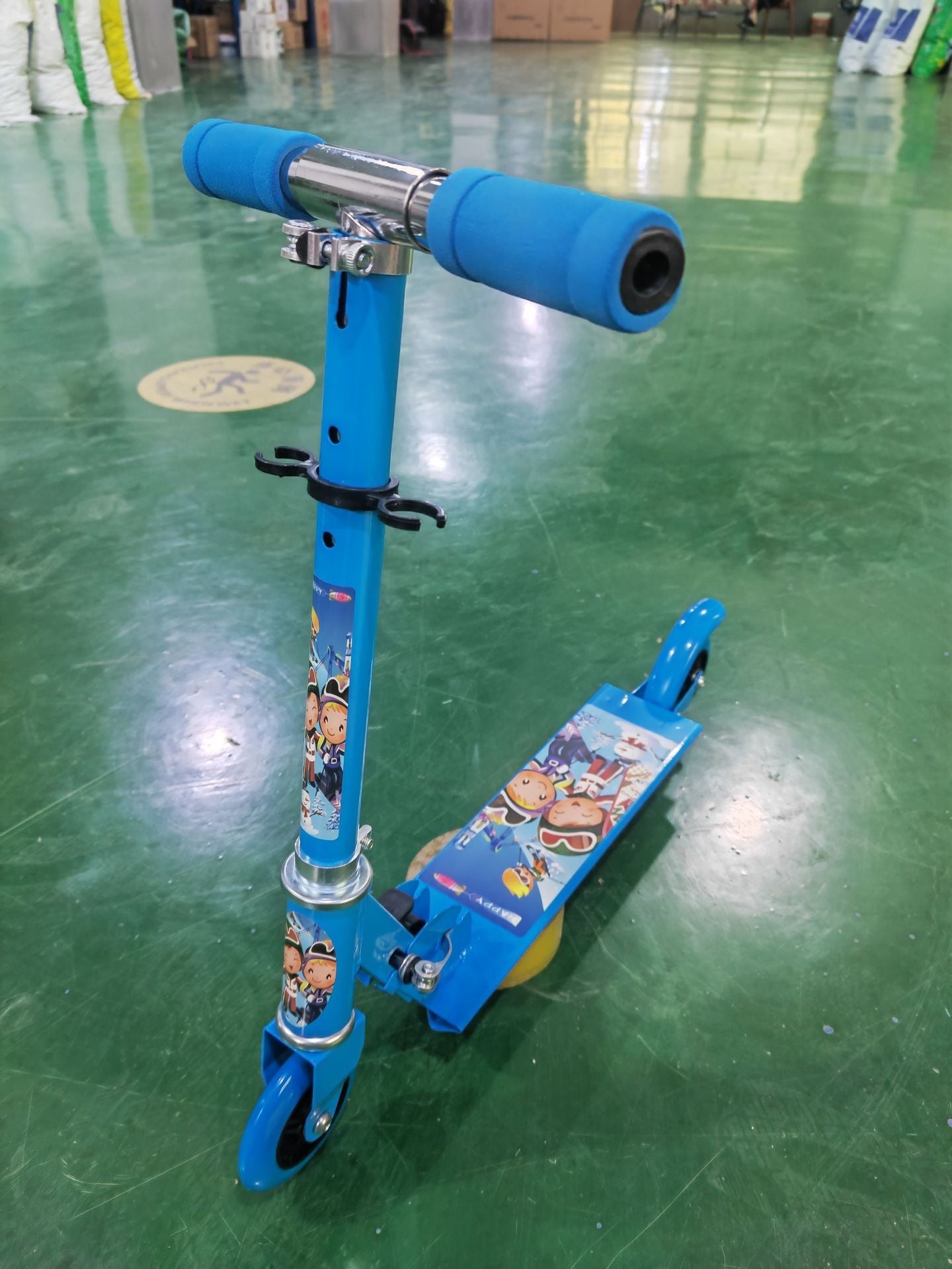 Kompakter faltbarer Kick-Scooter Brehn