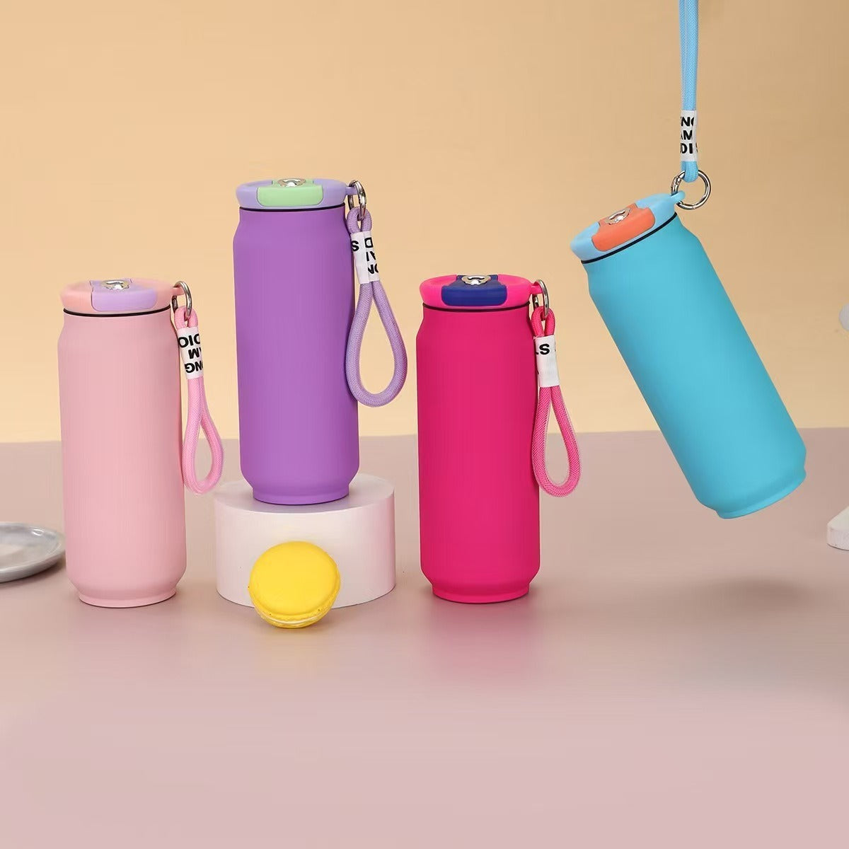 Damen isolierte Wasserflasche mit praktischem Tragegriff Brehn