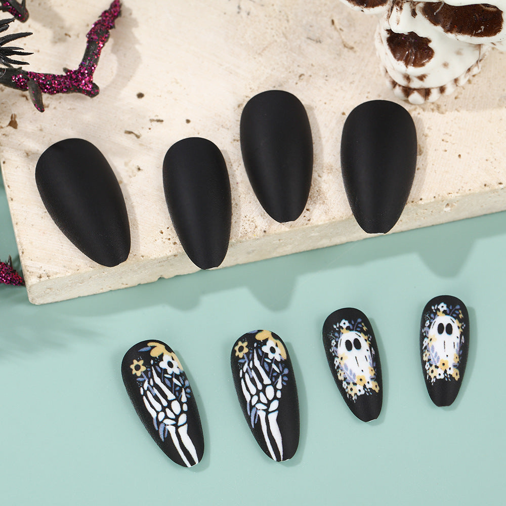Kunstnägel mit Halloween-Motiven Brehn