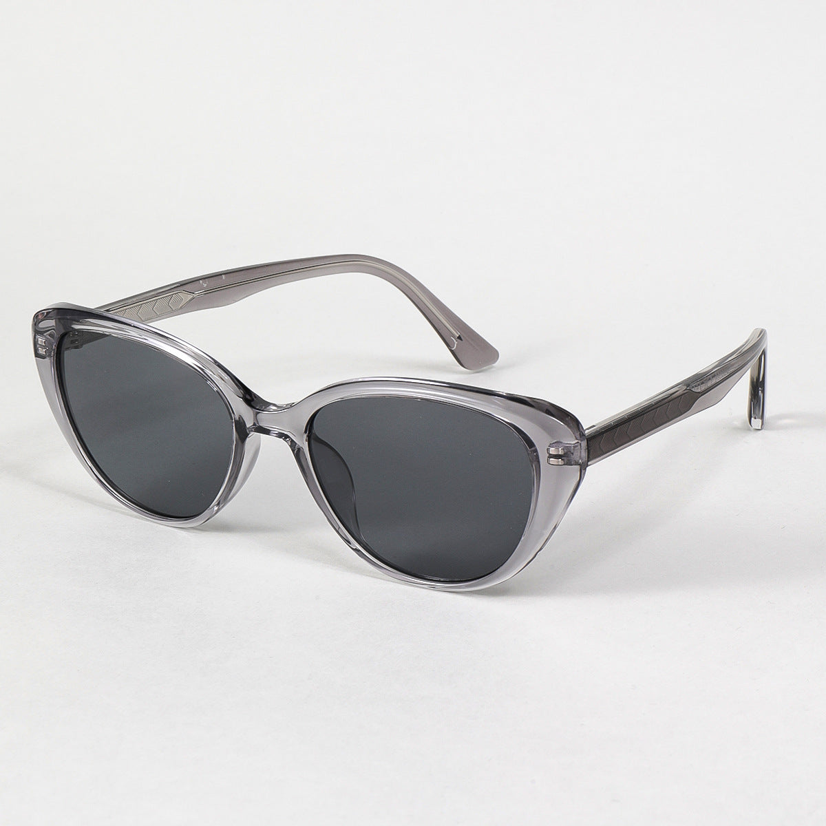 Damen moderne Sonnenbrille mit klassischem Schwung Brehn