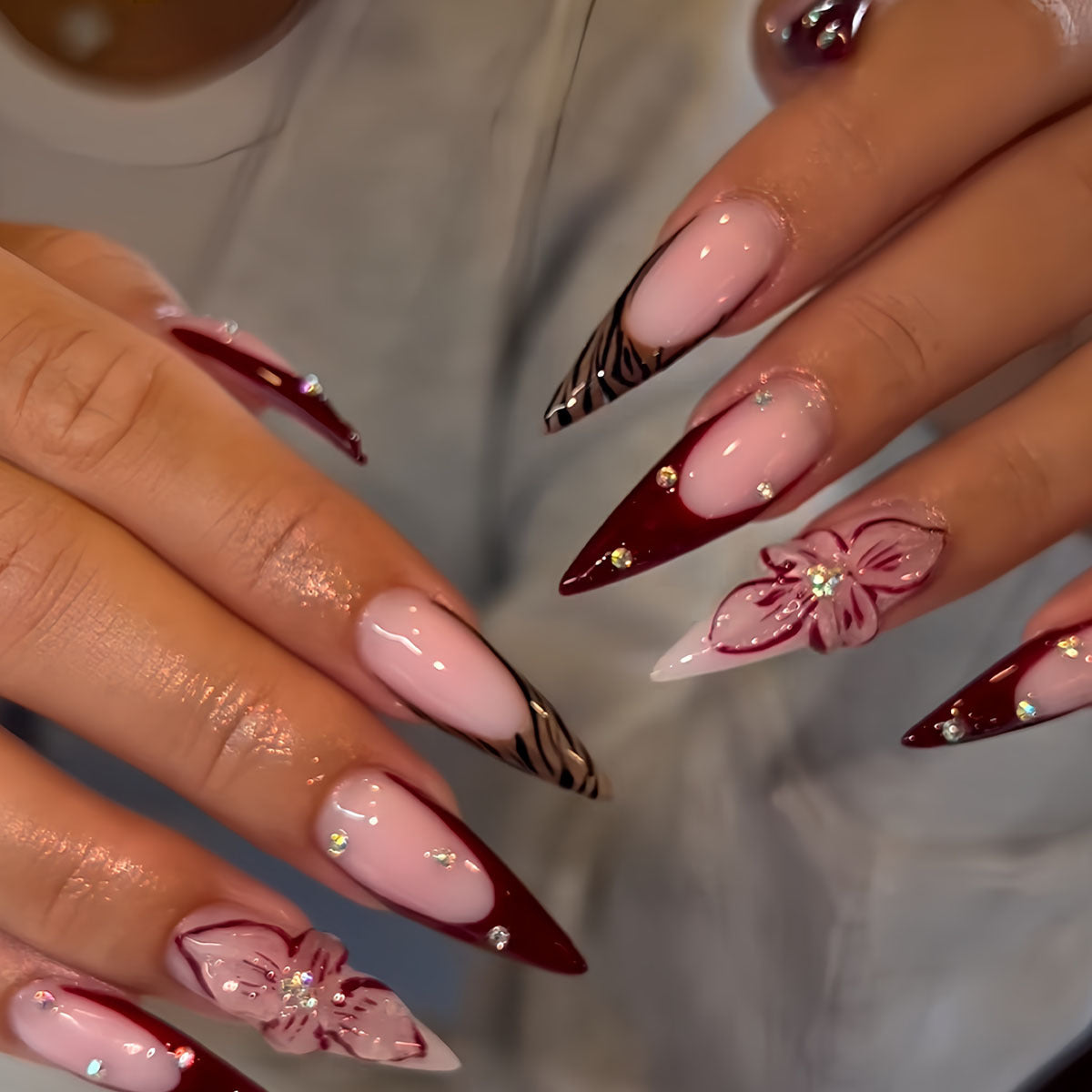 Dekorative Nagelkunst Brehn