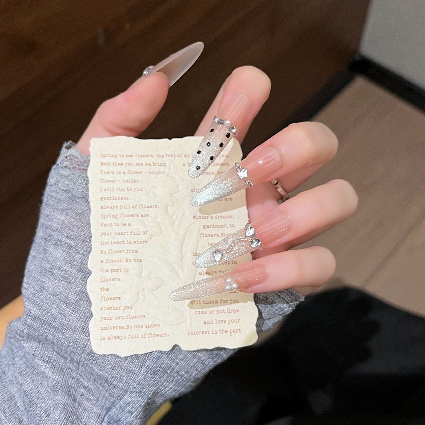 Elegante 3D Blumen Druck-Nagelverlängerungen Brehn