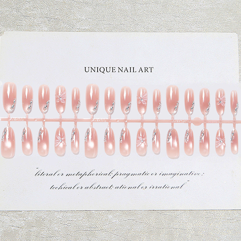 Kunstnagelset mit elegantem Ombre-Design und funkelnden Akzenten Brehn