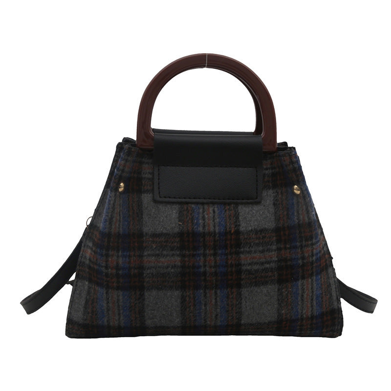 Karo Strukturierte Mini-Handtasche Brehn