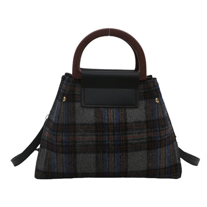 Karo Strukturierte Mini-Handtasche Brehn