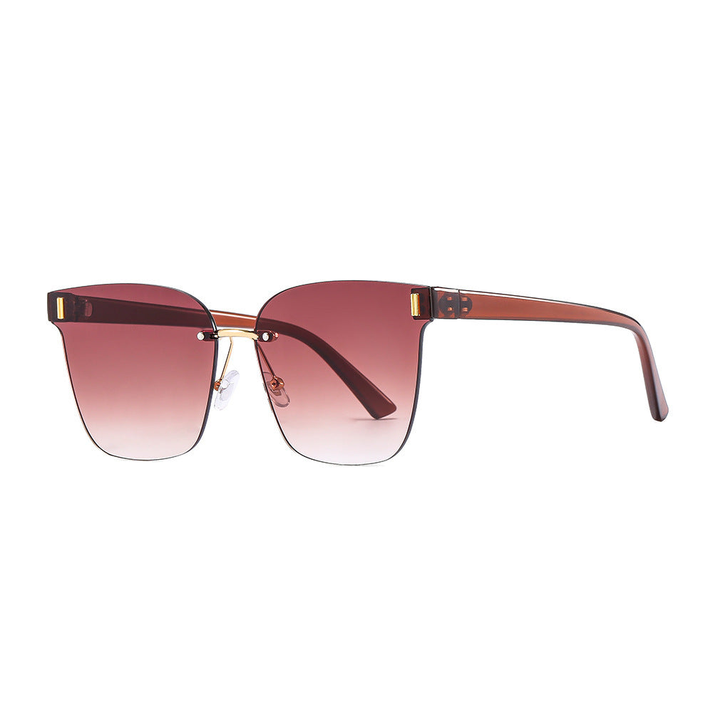 Damen Sonnenbrille im modernen Design mit breitem Rahmen Brehn
