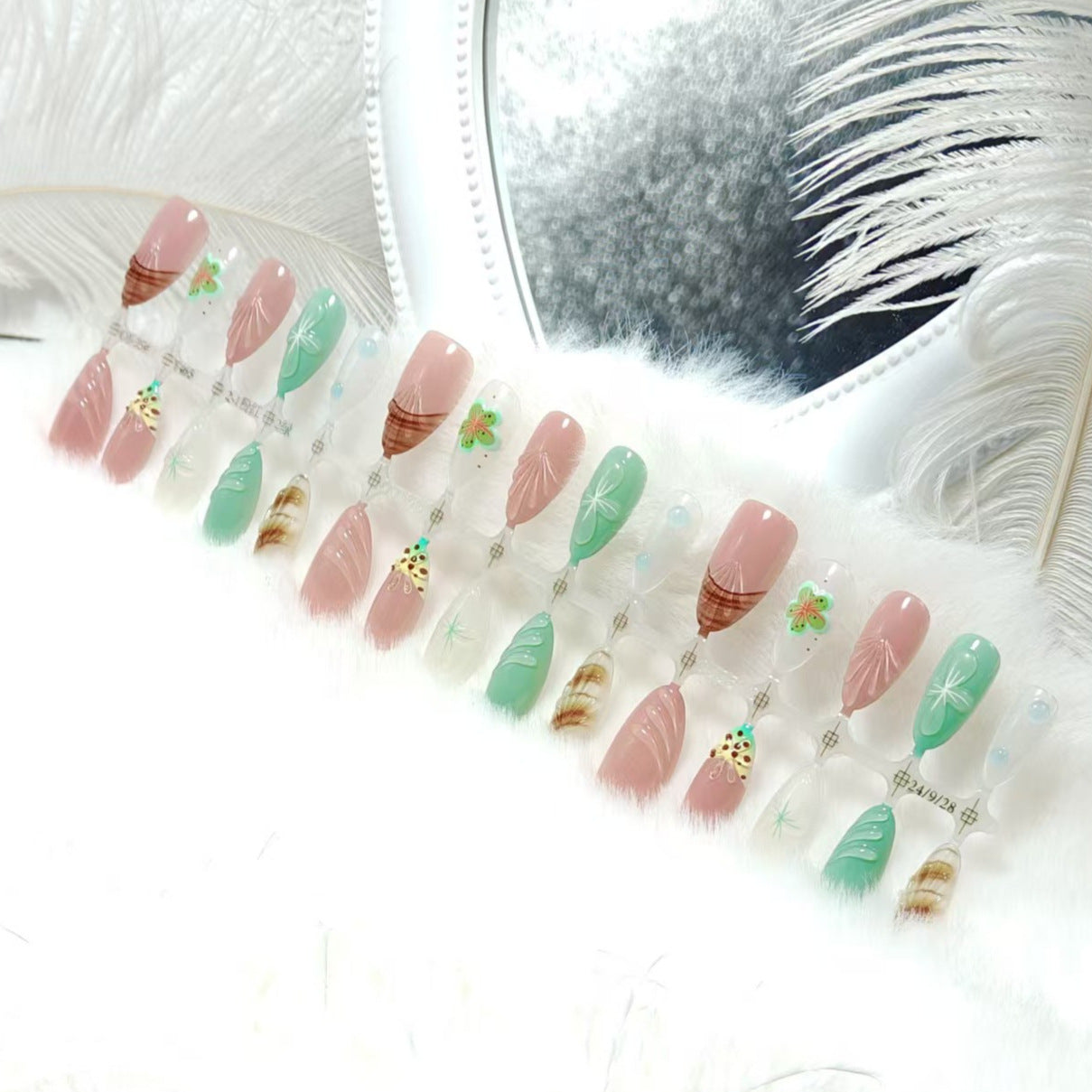 Kunstnägel mit Elegantem 3D Blüten- und Farbverlauf-Design Brehn