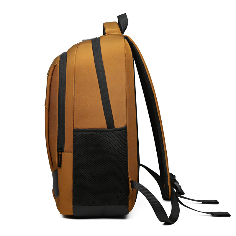 Ultra-funktionaler technologieerweiterter Rucksack Brehn