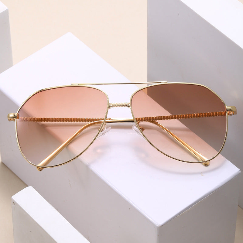 Damen trendige Aviator Sonnenbrille mit dezentem Farbverlauf Brehn