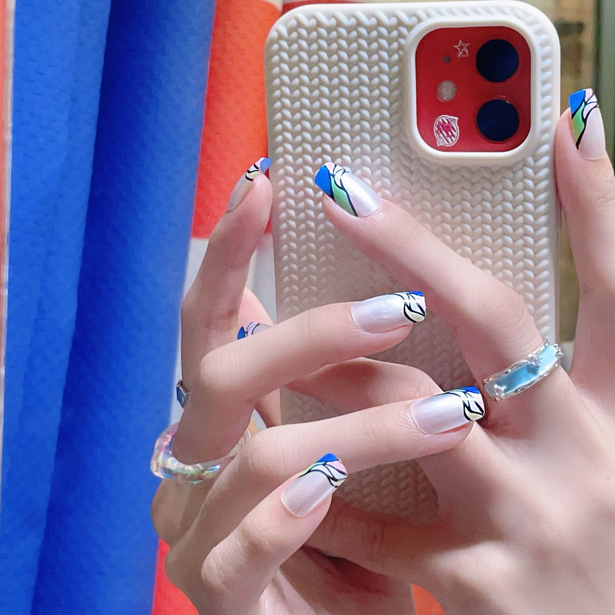 Kreatives abstraktes Press-On-Nagelset