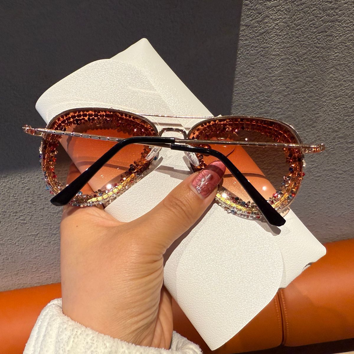Damen Sonnenbrille mit extravagantem Strassrahmen Brehn