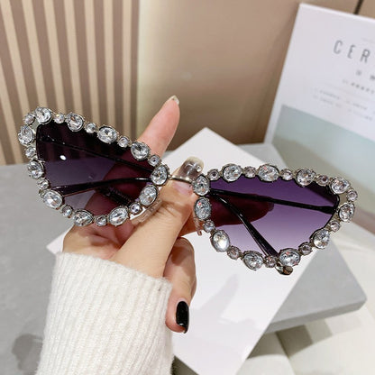Glamouröse mit Rhinestones verzierte Sonnenbrille