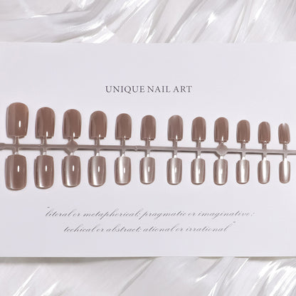 Einzigartiges Press-On Nageldesign Set Brehn