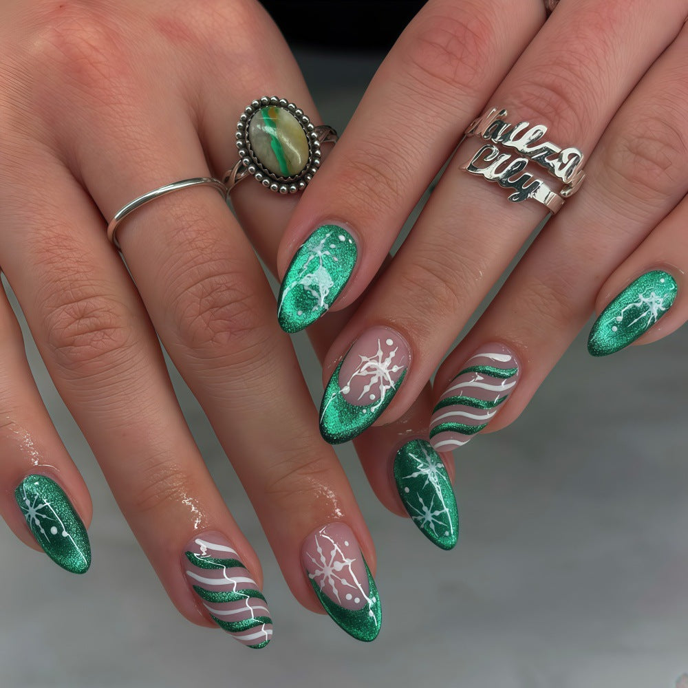 Kunstnagel-Set mit Elegantem Weihnachtsdesign Brehn