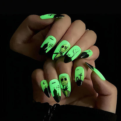 Halloween Kunstnagelset mit kreativen gruseligen Motiven Brehn