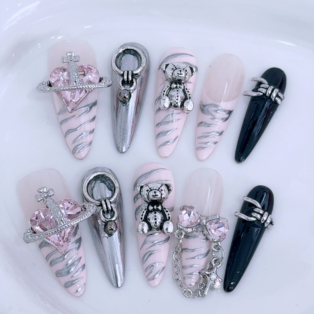 Glamouröse dekorative Nagelspitzen