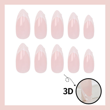 Kunstnagelset mit eleganten Spitzen und dezenten Verzierungen Brehn