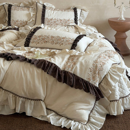 Vintage Cottage Floral Rüsch Bettbezug Set mit gestepptem Bolster und tiefem Bettrock