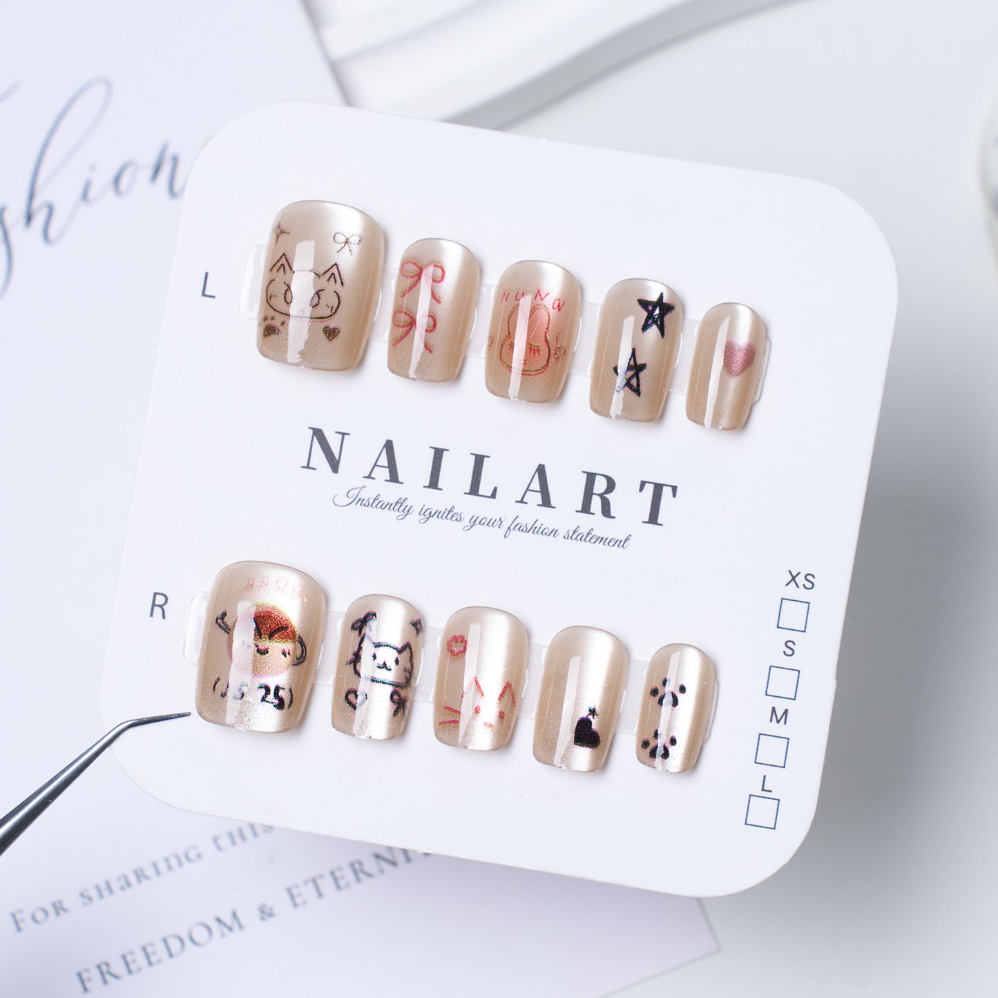 Künstlerisches Tier-Themen Press-On Nagelset Brehn