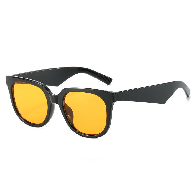 Damen stylische Sonnenbrille im modernen, geometrischen Design Brehn
