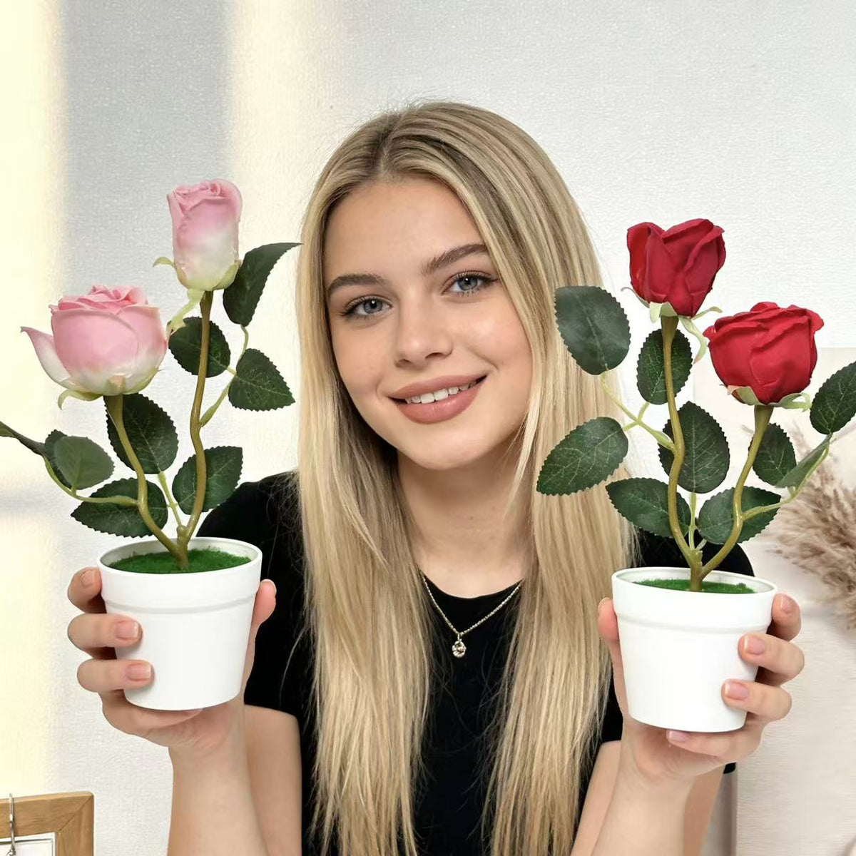 Realistische blühende Rosenarrangement